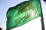  آئین اهتزاز پرچم متبرک حرم امام رضا(ع) در میدان نماز اسلامشهر برگزار شد