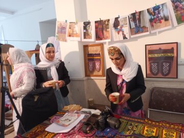 نمایشگاه تولیدات صنایع دستی و غذای بانوان رضوانشهری