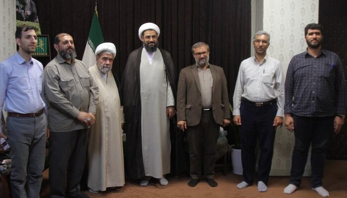 امام جمعه همدان: از ظرفیت زائران اربعین برای توسعه اقتصادی استان استفاده شود