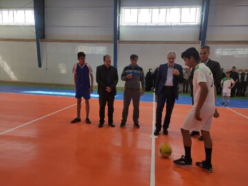 سالن ورزشی روستای علوی ملایر با حضور وزیر آموزش و پرورش افتتاح شد