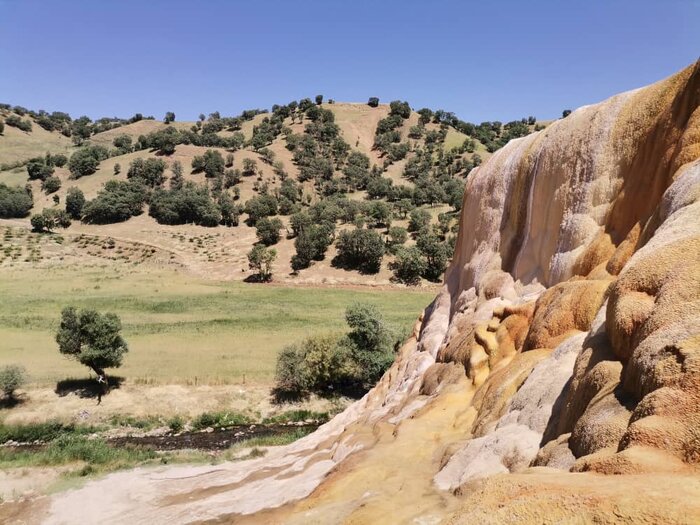 «گراوان» چشمه‌ای خاص در طبیعت بکر سردشت