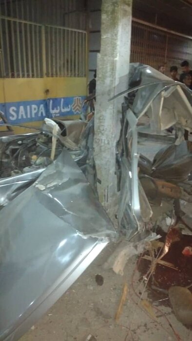برخورد خودرو با تیر برق در محمودآباد ۲ کشته برجا گذاشت