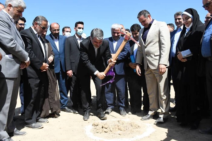 واحد پرورش گوسفند در شهرستان شبستر توسط وزیر جهاد کشاورزی افتتاح شد