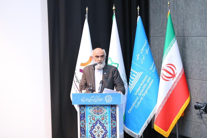 اهدای تقدیرنامه عالی کمیسیون ملی یونسکو - ایران به «بدون قرار قبلی»/شعیبی: نگران میراث از دست رفتهام