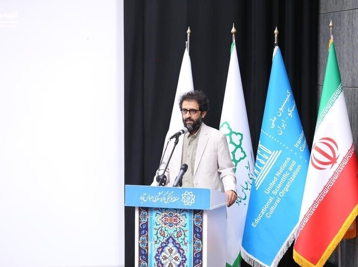 اهدای تقدیرنامه عالی کمیسیون ملی یونسکو - ایران به «بدون قرار قبلی»/شعیبی: نگران میراث از دست رفتهام