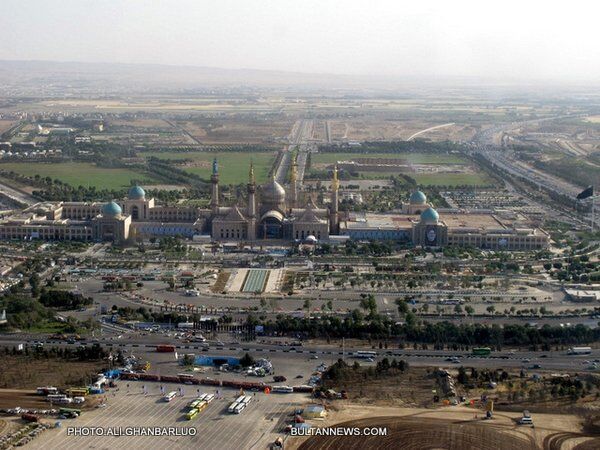 خیل عظیم عاشقان روح‌الله در حرم مطهر امام راحل 