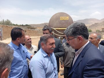 بررسی مسایل و مشکلات روستاهای شهرستان گیلانغرب با حضور مسوولان