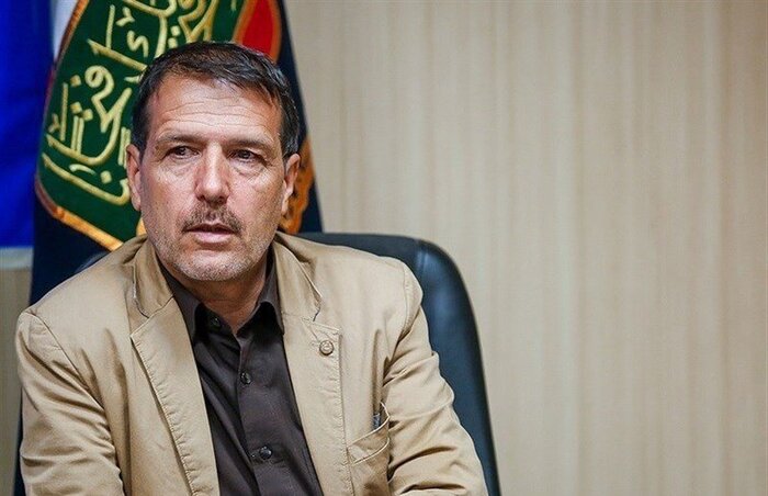 کدام ویژگی بنیانگذار انقلاب در دیگر رهبران جهان وجود ندارد؟/ شعر انقلاب هنوز به جایگاه واقعی خود نرسیده است 2