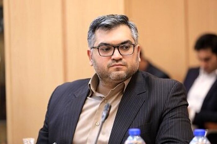 افزایش تلاش برای بازگشت اعتماد مردم به بازار سهام/ نامهنگاری رییس سازمان بورس با هدف رفع مشکل صنایع مختلف