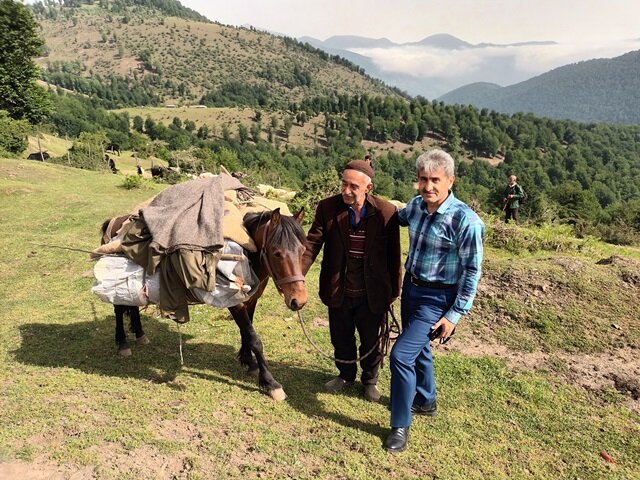 زندگی فراتر از ابرها؛ در مراتع زیبای رضوانشهر