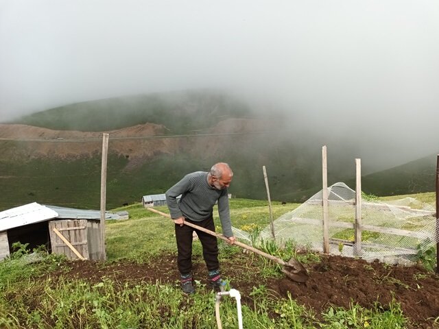 زندگی فراتر از ابرها؛ در مراتع زیبای رضوانشهر