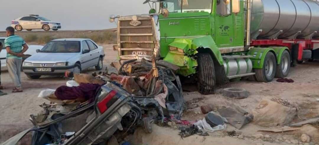 هشت عضو یک خانواده در تصادف جاده بندر خمیر  جان باختند هشت عضو یک خانواده در تصادف جاده بندر خمیر  جان باختند
