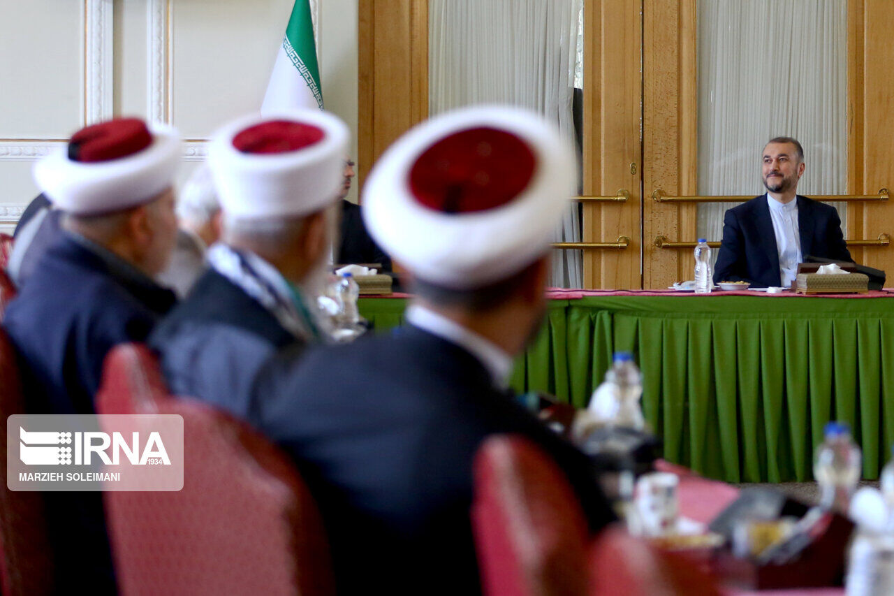 مسئولان گروه‌های فلسطینی و لبنانی با وزیر امورخارجه دیدار کردند