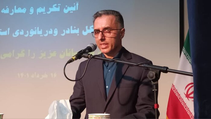 استفاده از ظرفیت بنادر بزرگترین پشتوانه اقتصادی است