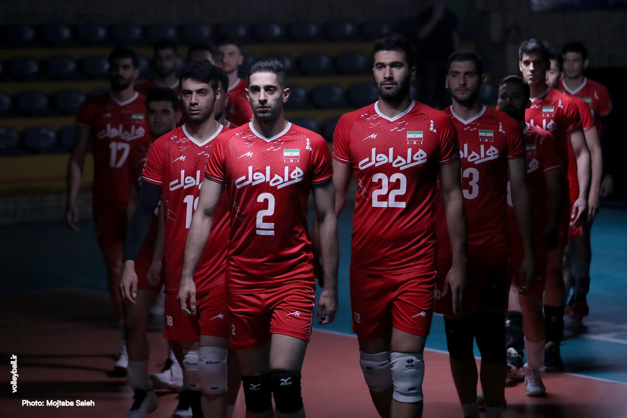 2022 کے والی بال نیشن لیگ میں ایرانی ٹیم کے سرکاری پوسٹر اور کلپ کی نقاب کشائی