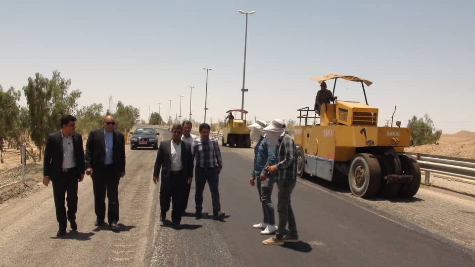 عملیات روکش آسفالت مسیر خسروی به قصرشیرین آغاز شد