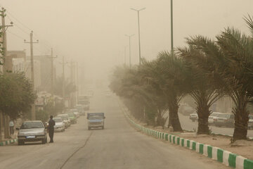 غلظت گرد و غبار در مهران پنج برابر حد مجاز است 