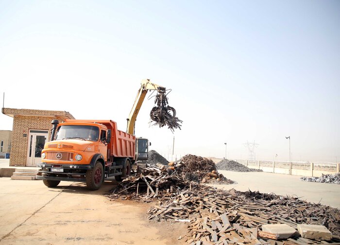 استاندار قم: «پهنه صنعتی نیزار» نیازمند یک مدیریت واحد است