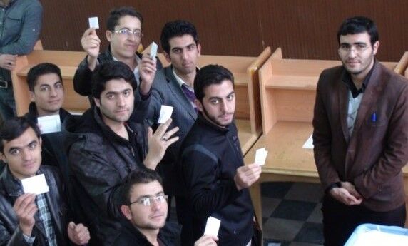 دانشجویان دانشگاه تهران برای عضویت در شورای صنفی 22 خردادماه با یکدیگر رقابت می‌کنند