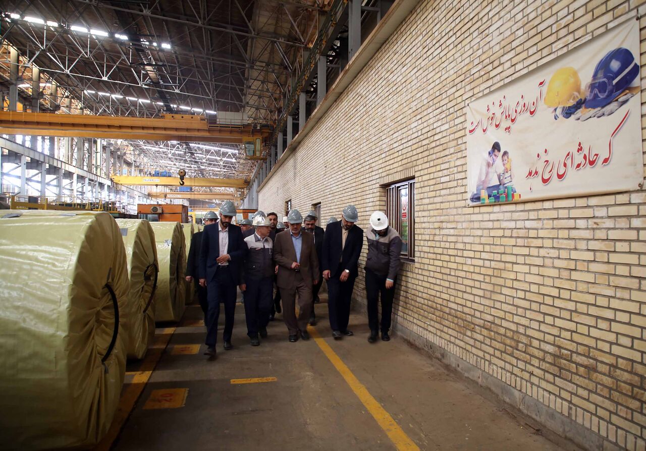 استاندار قم: «پهنه صنعتی نیزار» نیازمند یک مدیریت واحد است استاندار قم: «پهنه صنعتی نیزار» نیازمند یک مدیریت واحد است