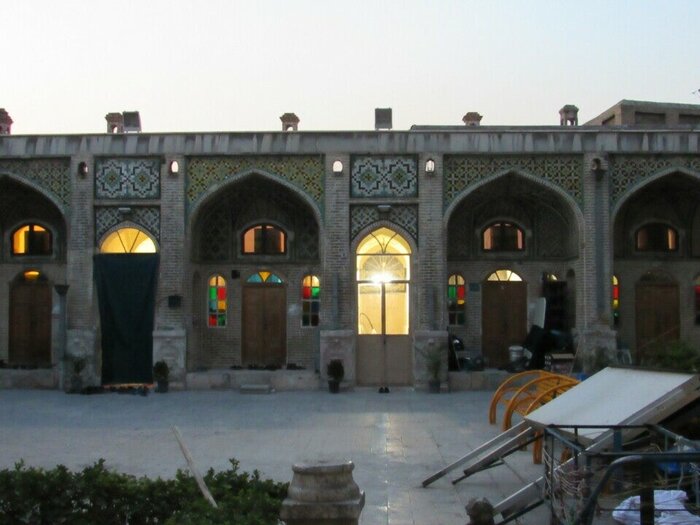 ماجرای ارادت فیلسوفالدوله و نیمهکاره ماندن منارههای مسجد 5 ماجرای ارادت فیلسوفالدوله و نیمهکاره ماندن منارههای مسجد