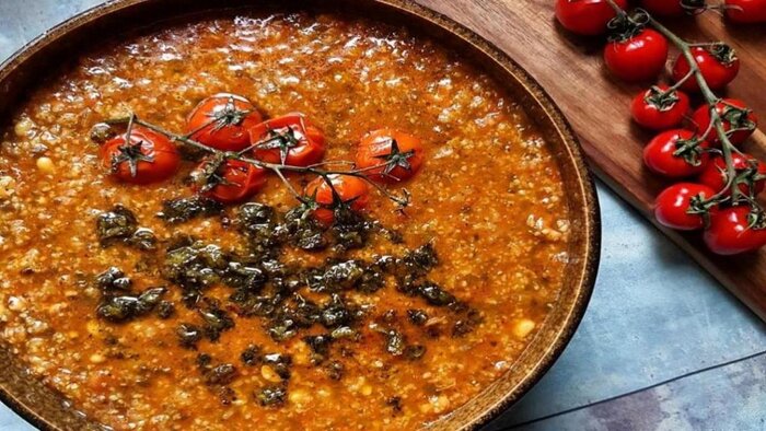 طرز تهیه آش گوجه اردبیلی