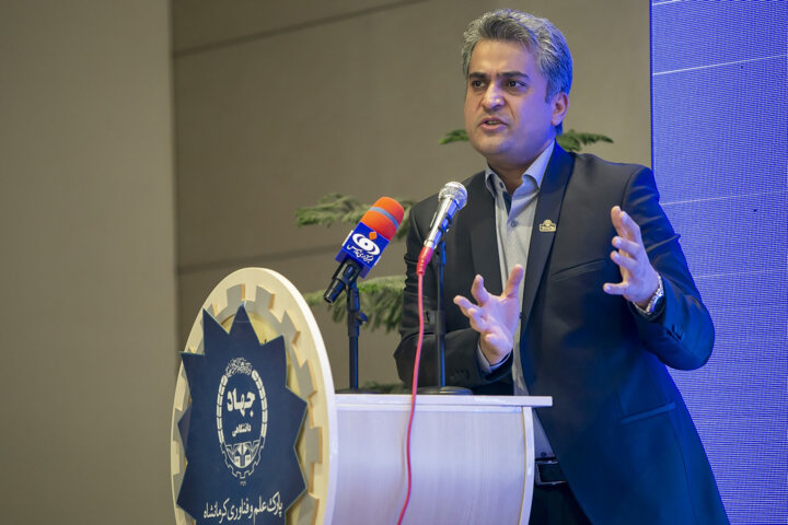 هشت تفاهمنامه و قرارداد تبادل فناوری در استان کرمانشاه امضاء شد