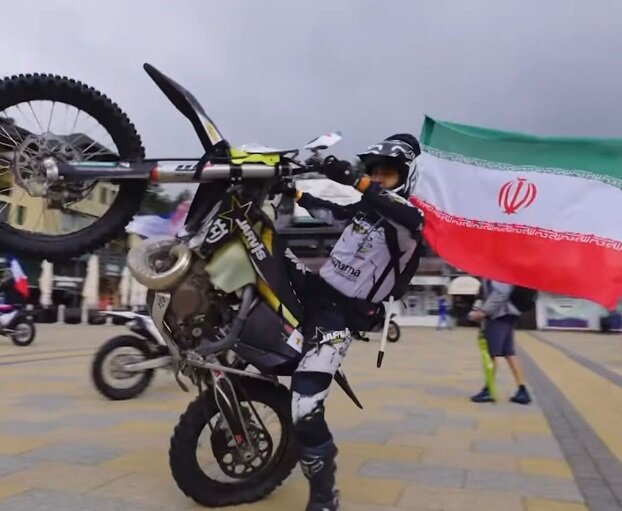  قربانی: مهمترین مساله برایم اهتزاز پرچم ایران است