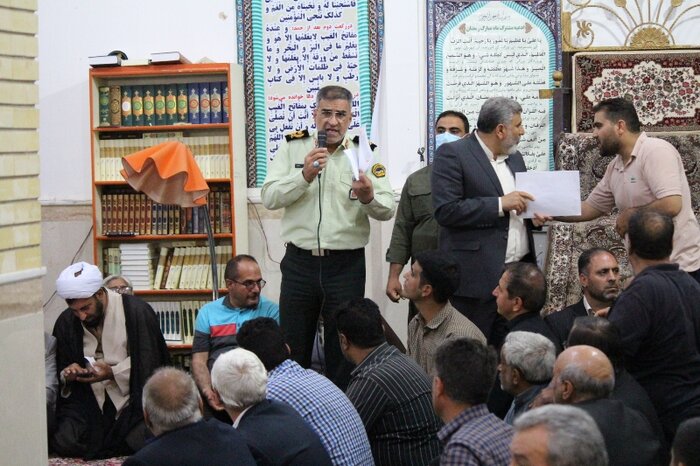 پلیس خدمت به مردم و پاسخ به مطالبات آنها را وظیفه خود میداند