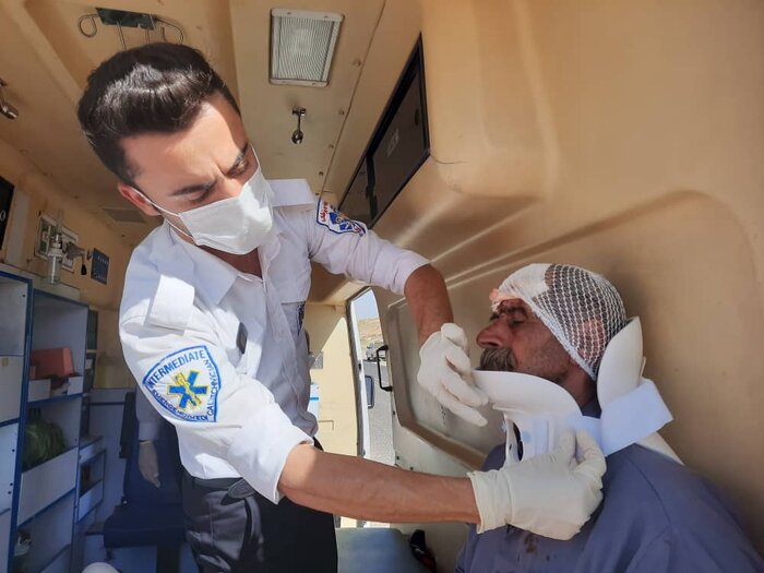 ۱۱ تن براثر واژگونی مینیبوس در کرمانشاه مصدوم شدند