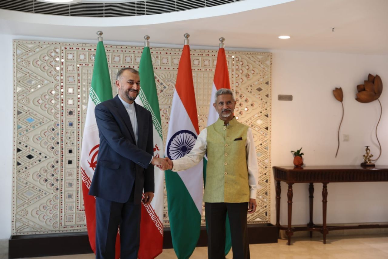 FM: Iran, India agree on need to respect divine religions, Islamic sanctities