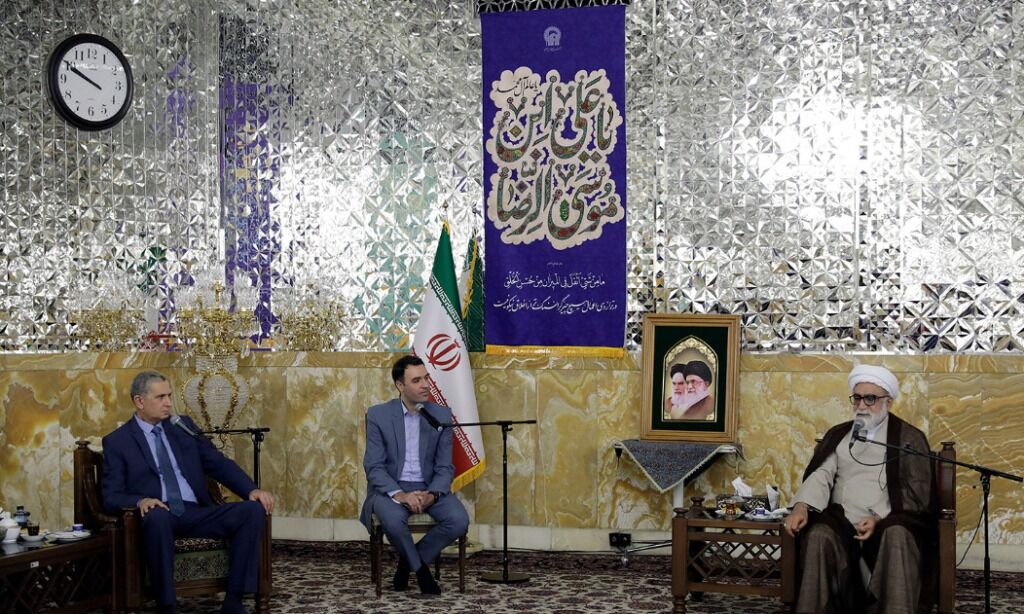 وزیر کشور عراق با تسهیل شرایط سفر مردم مشهد به اعتاب مقدسه موافقت کرد