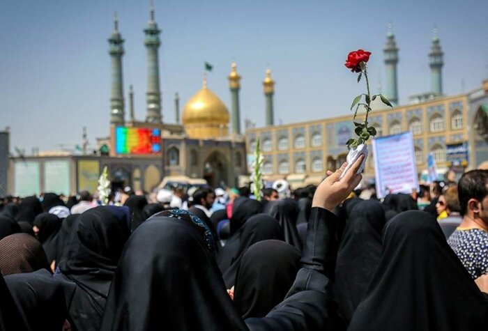 استان تهران در سالروز میلاد هشتمین امام شیعیان غرق در جشن و سرور