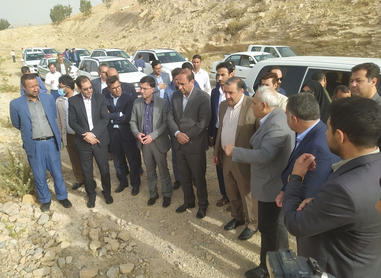 استاندار ایلام: ۴۷ منزل مسکونی روستای تلخاب بدره باید تملک شود  استاندار ایلام: ۴۷ منزل مسکونی روستای تلخاب بدره باید تملک شود
