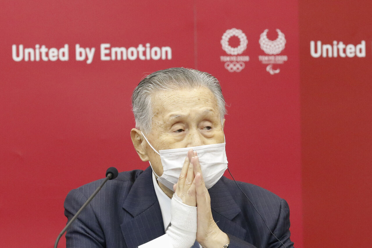 رئیس سابق کمیته سازماندهی المپیک توکیو از اظهارات زن‌ستیزانه خود دفاع کرد