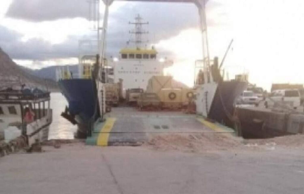 ارسال تجهیزات نظامی به جزیره سقطری یمن توسط امارات 