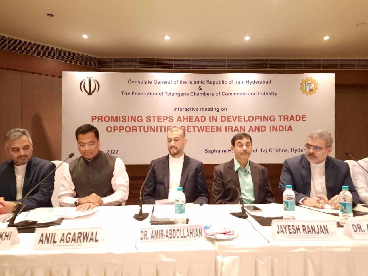 امیرعبداللهیان: سرمایه گذاری و بهره برداری از بندر چابهار افزایش مییابد