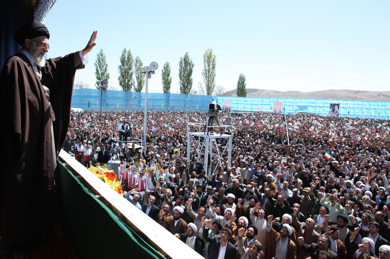 ۲۲ خرداد، روزی که خورشید از ورامین طلوع کرد ۲۲ خرداد، روزی که خورشید از ورامین طلوع کرد