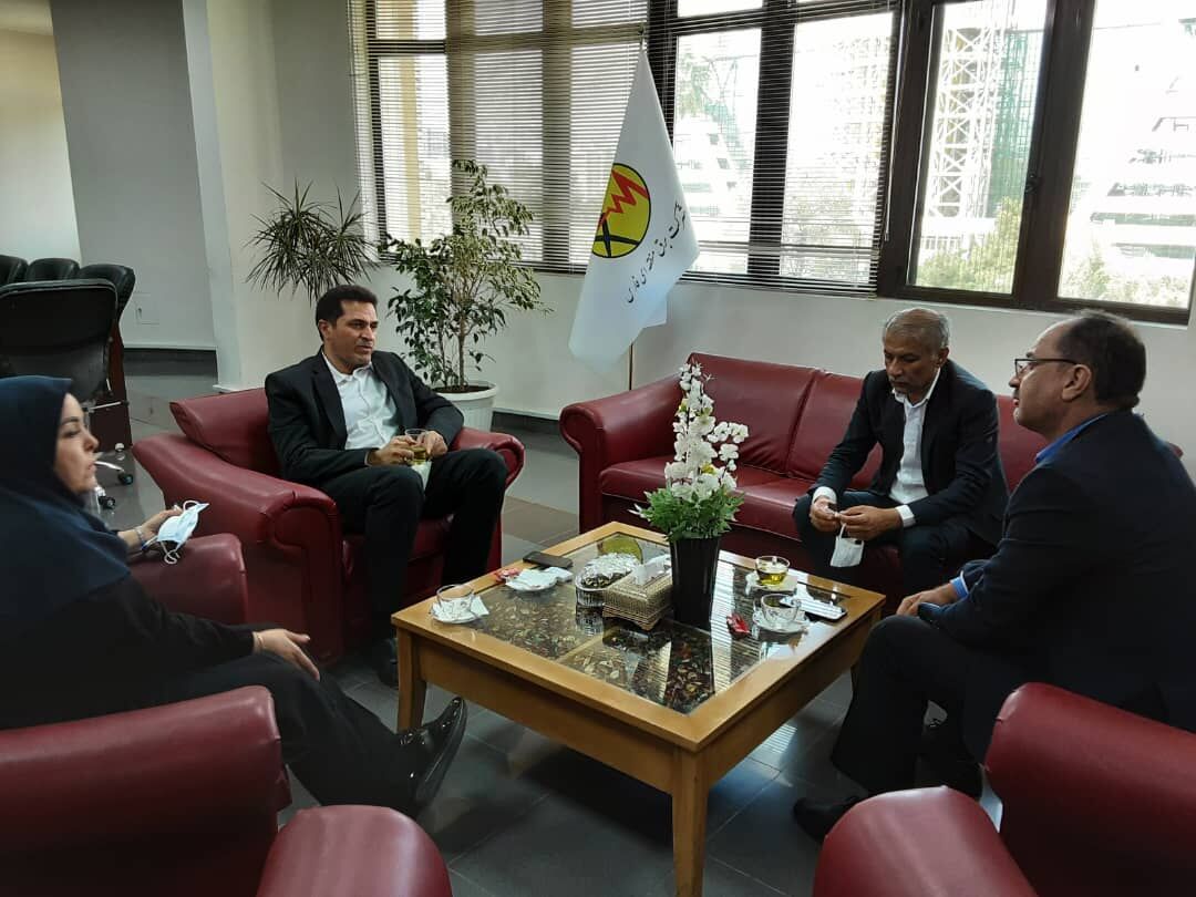 شهرستان های شرق فارس از مناطق اولویتدار در تأمین و انتقال برق است شهرستان های شرق فارس از مناطق اولویتدار در تأمین و انتقال برق است