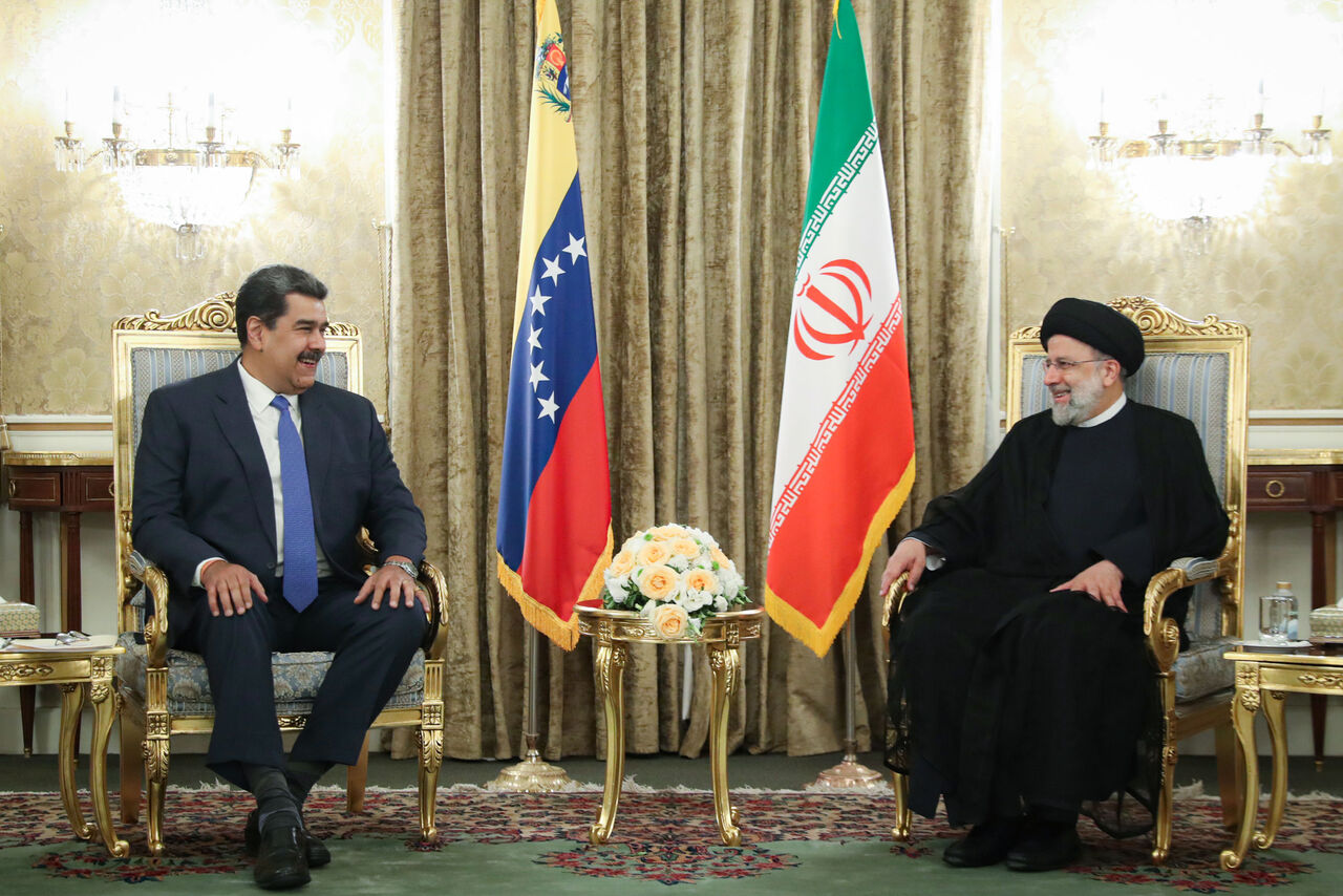 رئیسی: تهران و کاراکاس ظرفیتهای خوبی برای ارتقای سطح روابط دارند