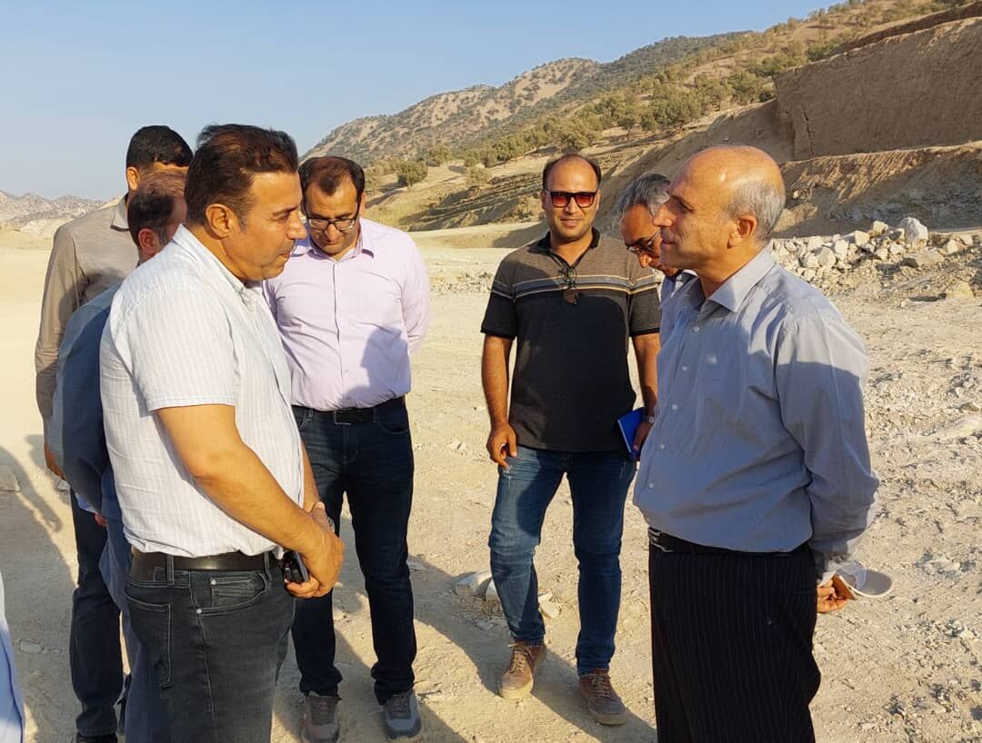 مدیرکل راه: عملیات آسفالت ۲۰ کیلومتر از محور ایلام - مهران در دست اجراست مدیرکل راه: عملیات آسفالت ۲۰ کیلومتر از محور ایلام - مهران در دست اجراست