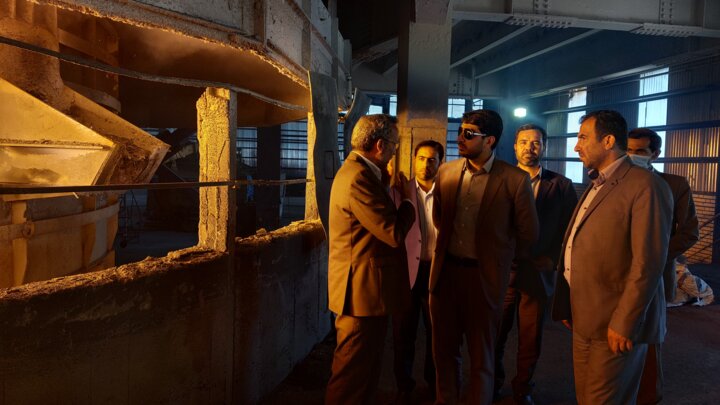 صنعت فروسیلیس ملایر روی ریل توسعه