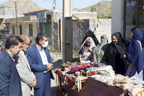 از نمایشگاه صنایعدستی تا کارگاه آموزش سفالگری در شهرستان های استان تهران
