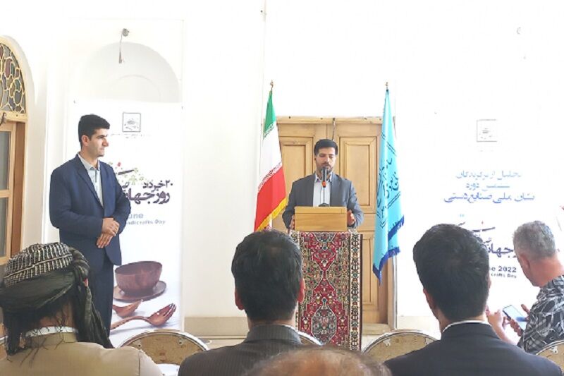 صنایع دستی کردستان در سطح دنیا بی نظیر است صنایع دستی کردستان در سطح دنیا بی نظیر است