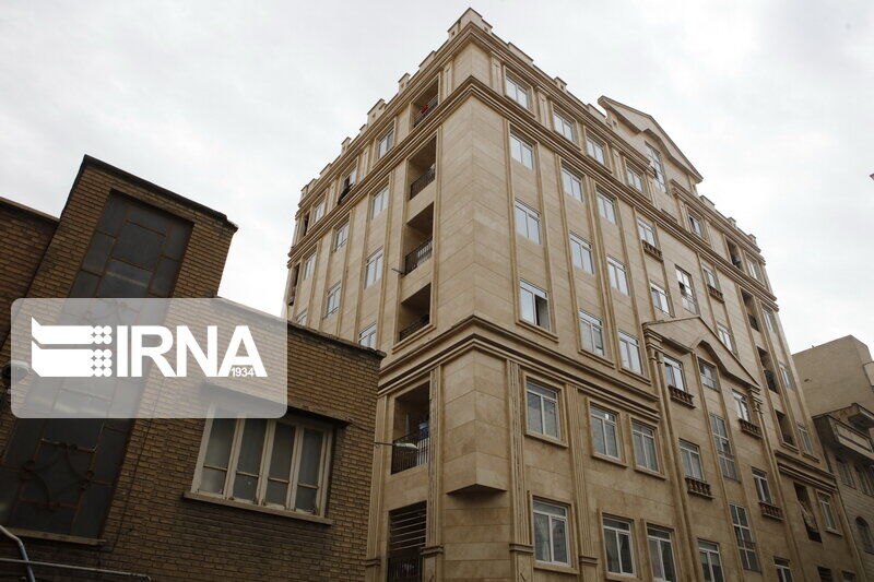 فرماندار ملایر دستور تخلیه یک ساختمان را به دلیل مشکلات فنی صادر کرد فرماندار ملایر دستور تخلیه یک ساختمان را به دلیل مشکلات فنی صادر کرد