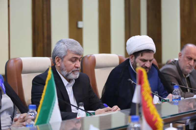 موافقت با اعزام زمینی روزانه ۲۵۰۰ زائر عتبات/ افزایش اعتبار تست «پی سی آر» به یک ماه