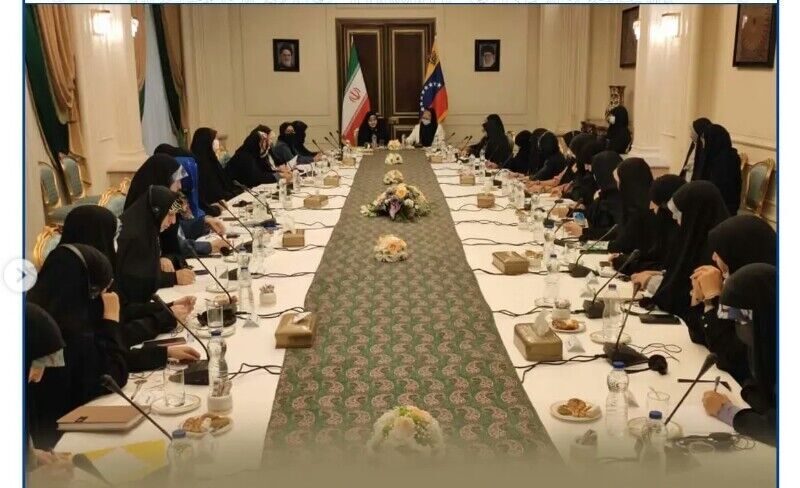 Venezuela’s first lady meets women’s social, political activists in Tehran