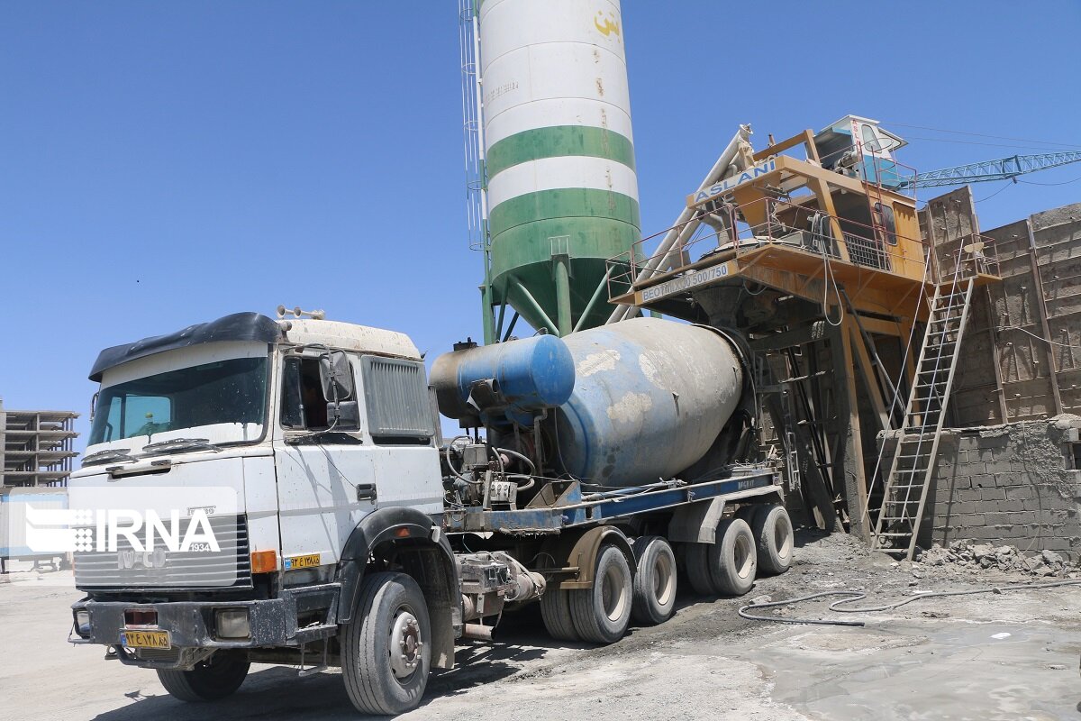 انعقاد تفاهم نامه ساخت 5 هزار واحد نهضت ملی مسکن در فارس