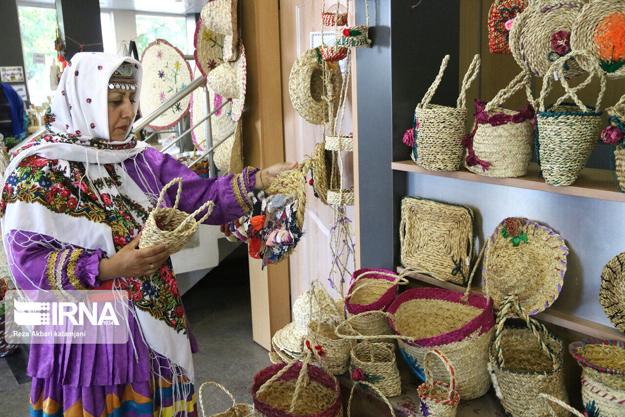۲ نمایشگاه ویژه صنایع دستی و تجهیزات ورزشی در مشهد گشایش یافت ۲ نمایشگاه ویژه صنایع دستی و تجهیزات ورزشی در مشهد گشایش یافت