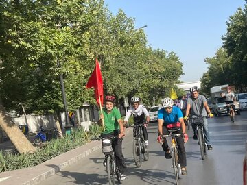 دوچرخه‌سواران مشهدی روز جهانی اهدای خون را گرامی داشتند